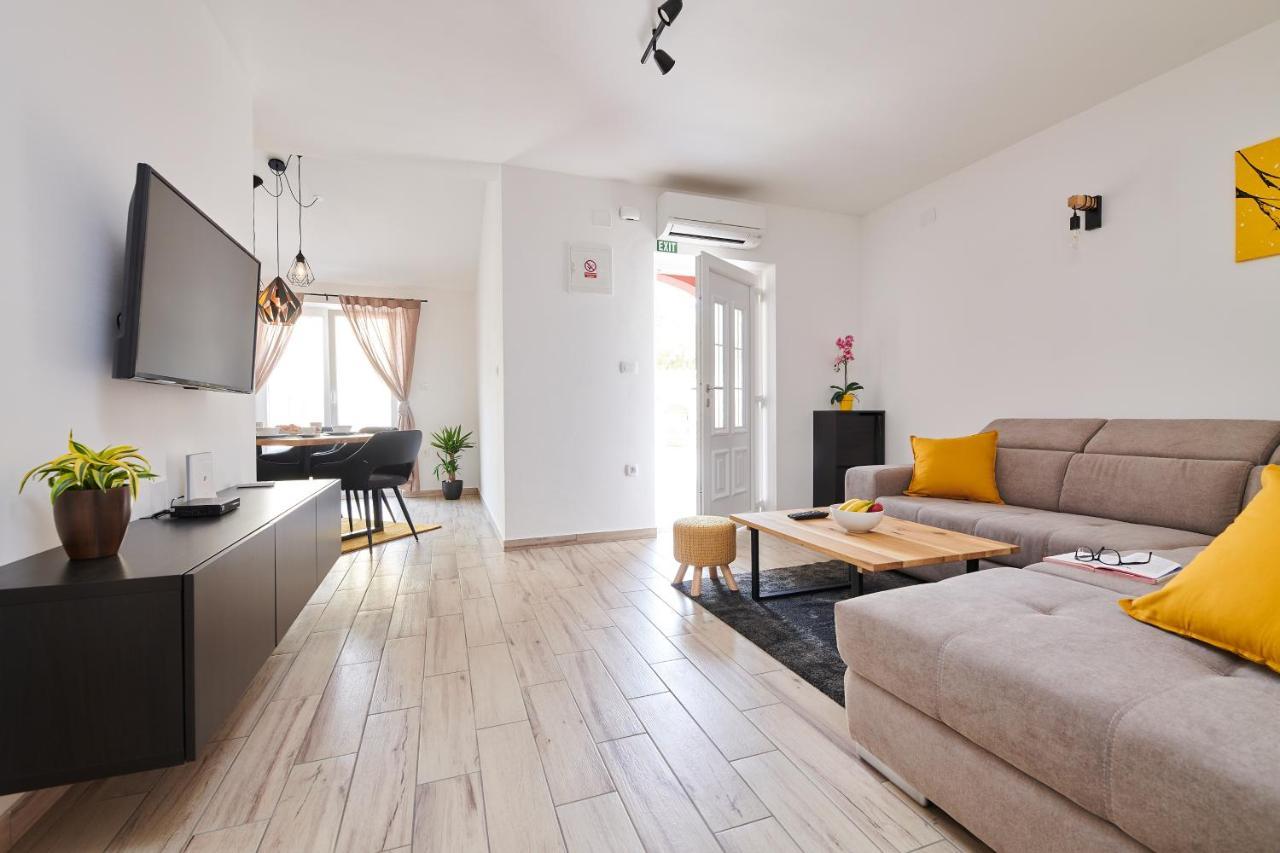 Villa Maris Brtonigla Luaran gambar
